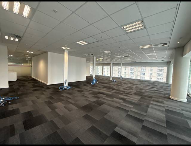 3,160M² OFFICE TO LET IN SANDTON CENTRAL